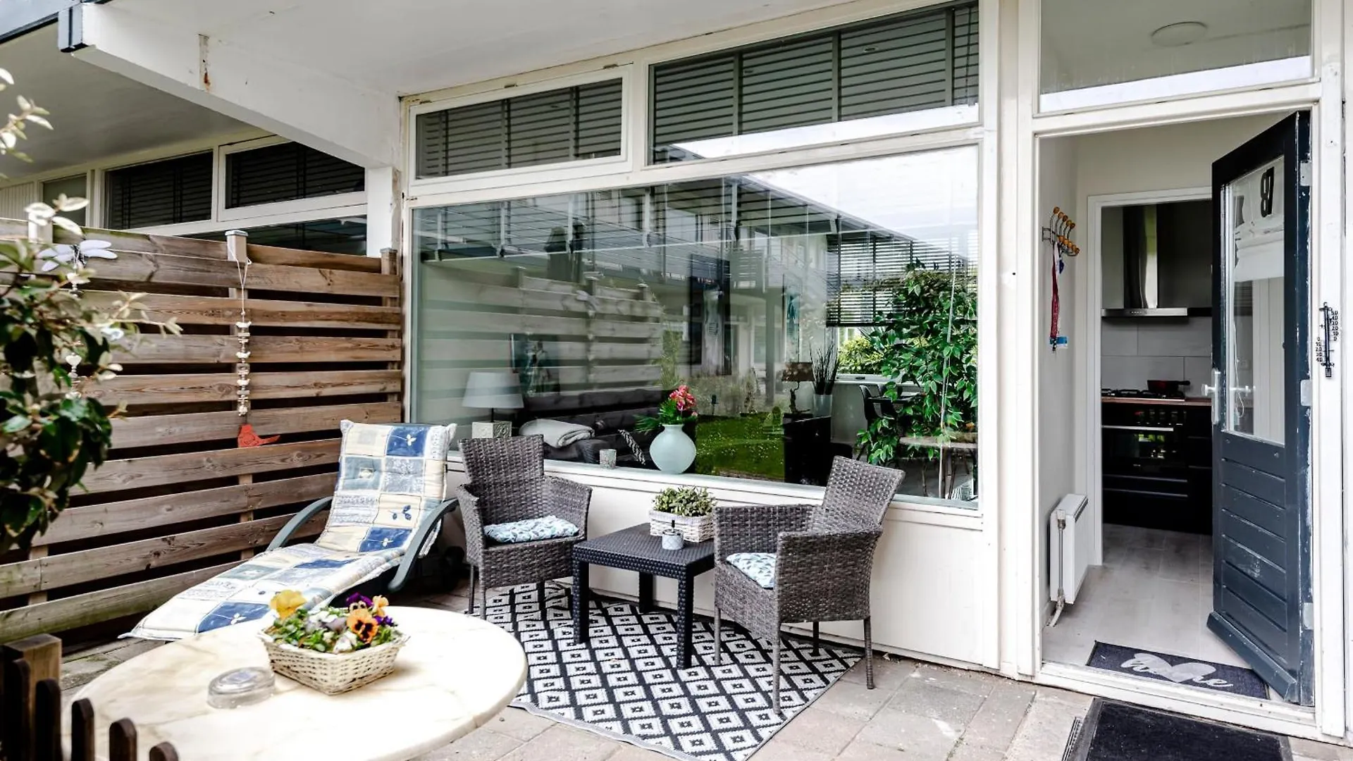Sea Shell Apartment Zandvoort Holandia